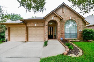 535 Avery Dr in Sugar Land, TX - Building Photo - Building Photo