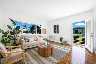 320 85th St in Miami Beach, FL - Building Photo