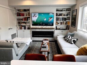 1331 K St SE in Washington, DC - Building Photo - Building Photo