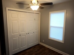 303 Fleetwood Dr in Waynesville, MO - Building Photo - Building Photo