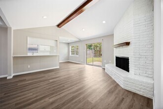 8826 Tanager St in Houston, TX - Building Photo - Building Photo