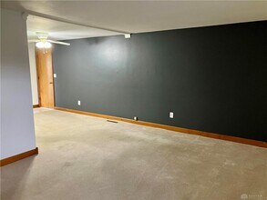 6529 Harshmanville Rd in Dayton, OH - Building Photo - Building Photo