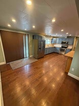 25 Parkway N, Unit 1 in Brewer, ME - Building Photo