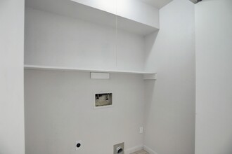 12609 Veterans Memorial Dr in Houston, TX - Building Photo - Building Photo