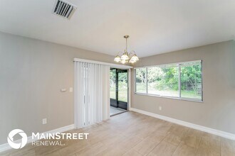 5666 Orpha St in North Port, FL - Building Photo - Building Photo