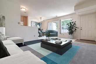 Camino Ruiz Square in Camarillo, CA - Foto de edificio - Building Photo