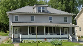 206 Roxbury Rd in Shippensburg, PA - Building Photo