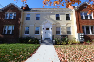 4032 8th St NE in Washington, DC - Building Photo