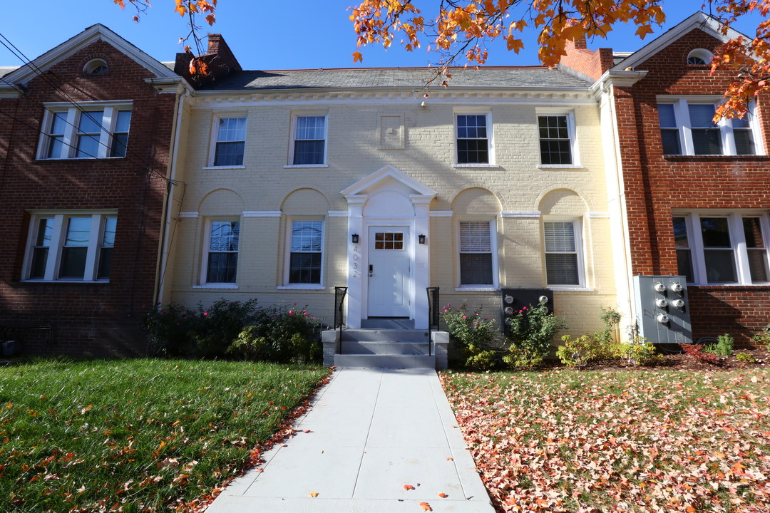 4032 8th St NE in Washington, DC - Building Photo