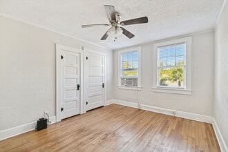 San Rafael Apartments in St. Petersburg, FL - Foto de edificio - Building Photo