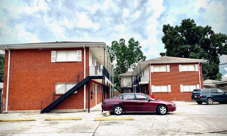 709 N Robertson St in Chalmette, LA - Building Photo