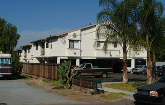 3622 S Cordoba Ave Apartments