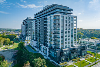 Gordo Square in Guelph, ON - Building Photo - Building Photo