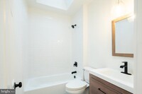 2547 Ann St photo'