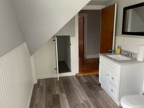 428 High St in Bridgewater, MA - Foto de edificio - Building Photo