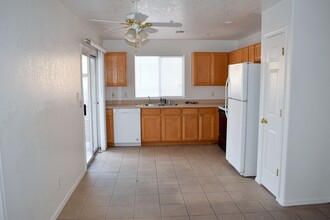 2815 Palisades Dr in Lake Havasu City, AZ - Building Photo - Building Photo