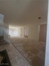 301 Arbor Garden Ave in Las Vegas, NV - Building Photo - Building Photo