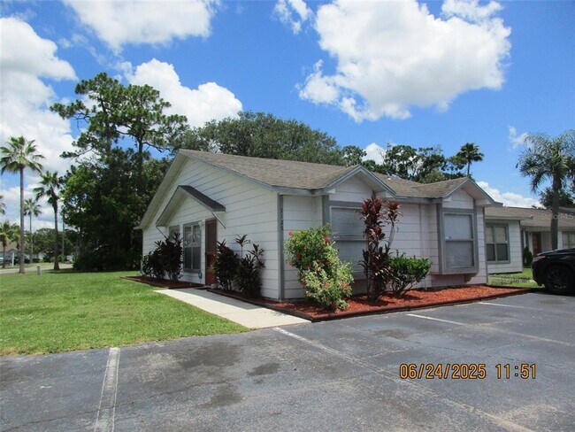 3125 Wickham Ave in Kissimmee, FL - Building Photo - Building Photo