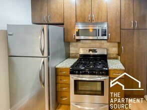 3808 N Marshfield Ave, Unit 2 in Chicago, IL - Foto de edificio - Building Photo