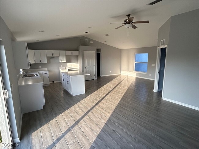 property at 776 Cashmere Ave