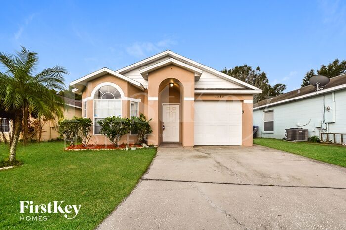 7436 Duval Ave in Orlando, FL - Building Photo
