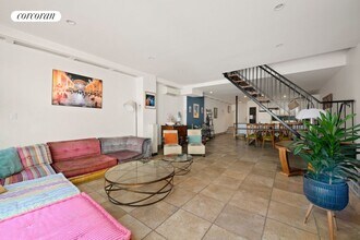 517 E 84th St in New York, NY - Building Photo - Building Photo