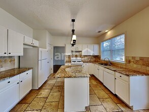 4505 Glenaire Dr NW in Acworth, GA - Building Photo - Building Photo