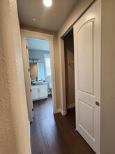 8435 NE 146th St in Kenmore, WA - Building Photo - Building Photo