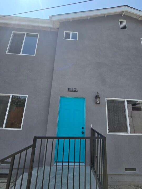 1647 E 53rd St in Los Angeles, CA - Building Photo