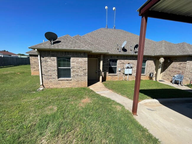 285-287 Harmony Rd in Weatherford, TX - Building Photo - Building Photo