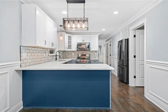 9347 S Luella Ave in Chicago, IL - Building Photo - Building Photo