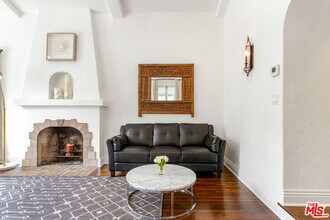 458 N Alfred St in West Hollywood, CA - Building Photo - Building Photo