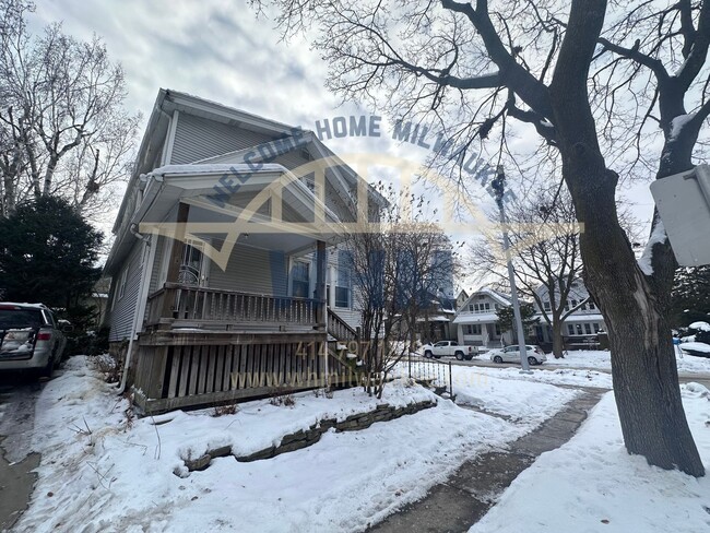 property at 1603 E Hampshire St