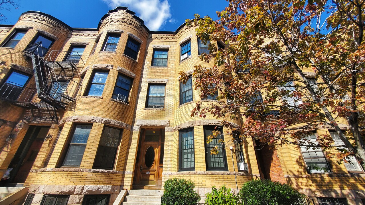 39 Saint Botolph St in Boston, MA - Foto de edificio