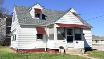 3022 Ferry St in Lafayette, IN - Building Photo