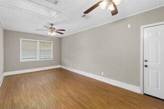 1502 15th Ave N in Texas City, TX - Building Photo - Building Photo