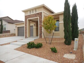 7316 Glacier Dr in El Paso, TX - Building Photo - Building Photo