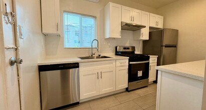 140 Olive St, Unit #B in Glendale, CA - Foto de edificio - Building Photo