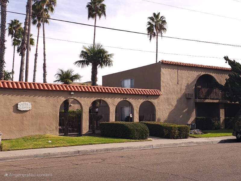 1073 Estes St in El Cajon, CA - Building Photo