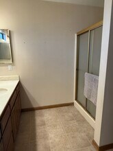 305 Chaplin Cir in Lompoc, CA - Building Photo - Building Photo