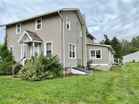 444 North Ave in Hilton, NY - Building Photo