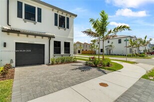 13001 SW 286th Way in Homestead, FL - Building Photo