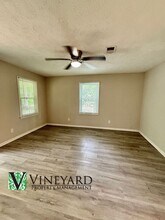 4311 E Paulding Dr in Dallas, GA - Building Photo - Building Photo