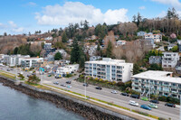 Alki Bonair in Seattle, WA - Foto de edificio - Building Photo