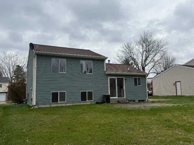 5814 Laporte Dr in Lansing, MI - Foto de edificio - Building Photo