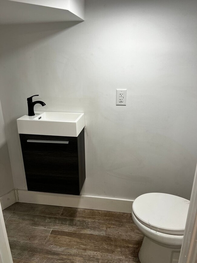 124 N Felton St in Philadelphia, PA - Building Photo - Building Photo