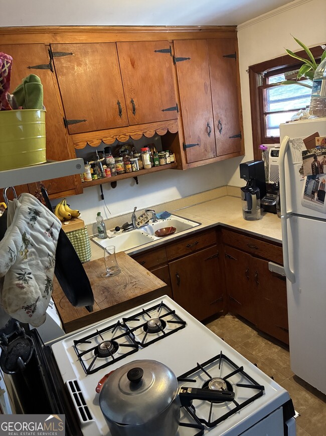 152 Buena Vista Ave in Athens, GA - Building Photo - Building Photo