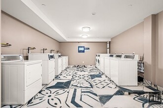 BRUCKNER BOULEVARD, Unit 101 in Bronx, NY - Building Photo - Building Photo