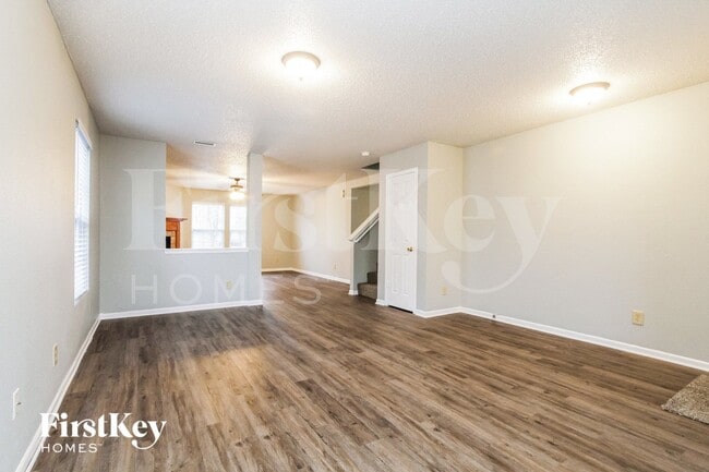 840 Olmsted Dr in Shelbyville, IN - Foto de edificio - Building Photo