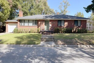 2024 California Ave in Savannah, GA - Building Photo